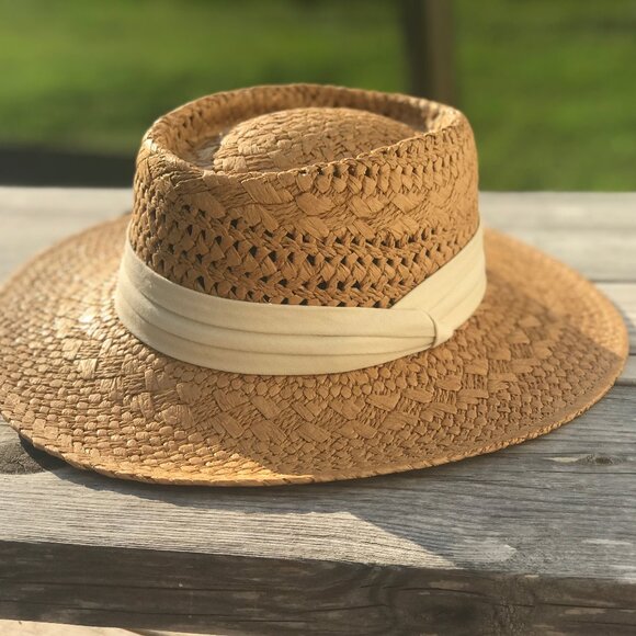 Fun Summer Straw Hat with Band - Picture 2 of 2